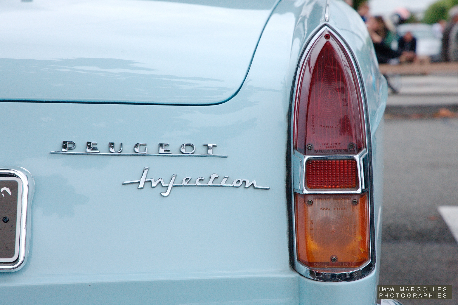 Peugeot 404 Cabriolet-02.jpg
